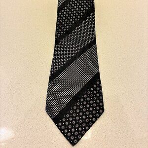 Mens Gucci Tie - 100% Silk - Made in Italy